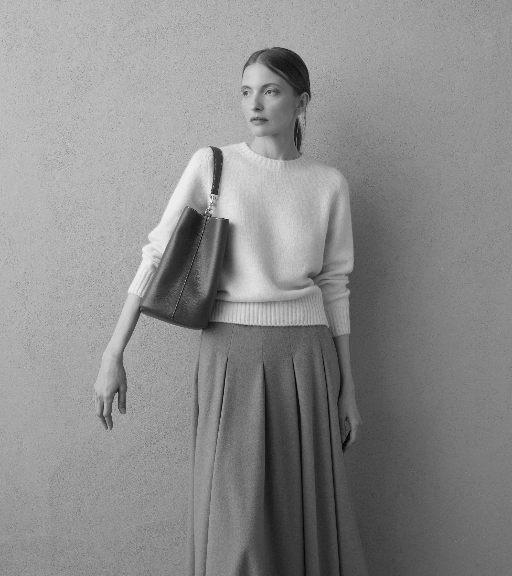 Grand sac seau Louise en cuir grainé