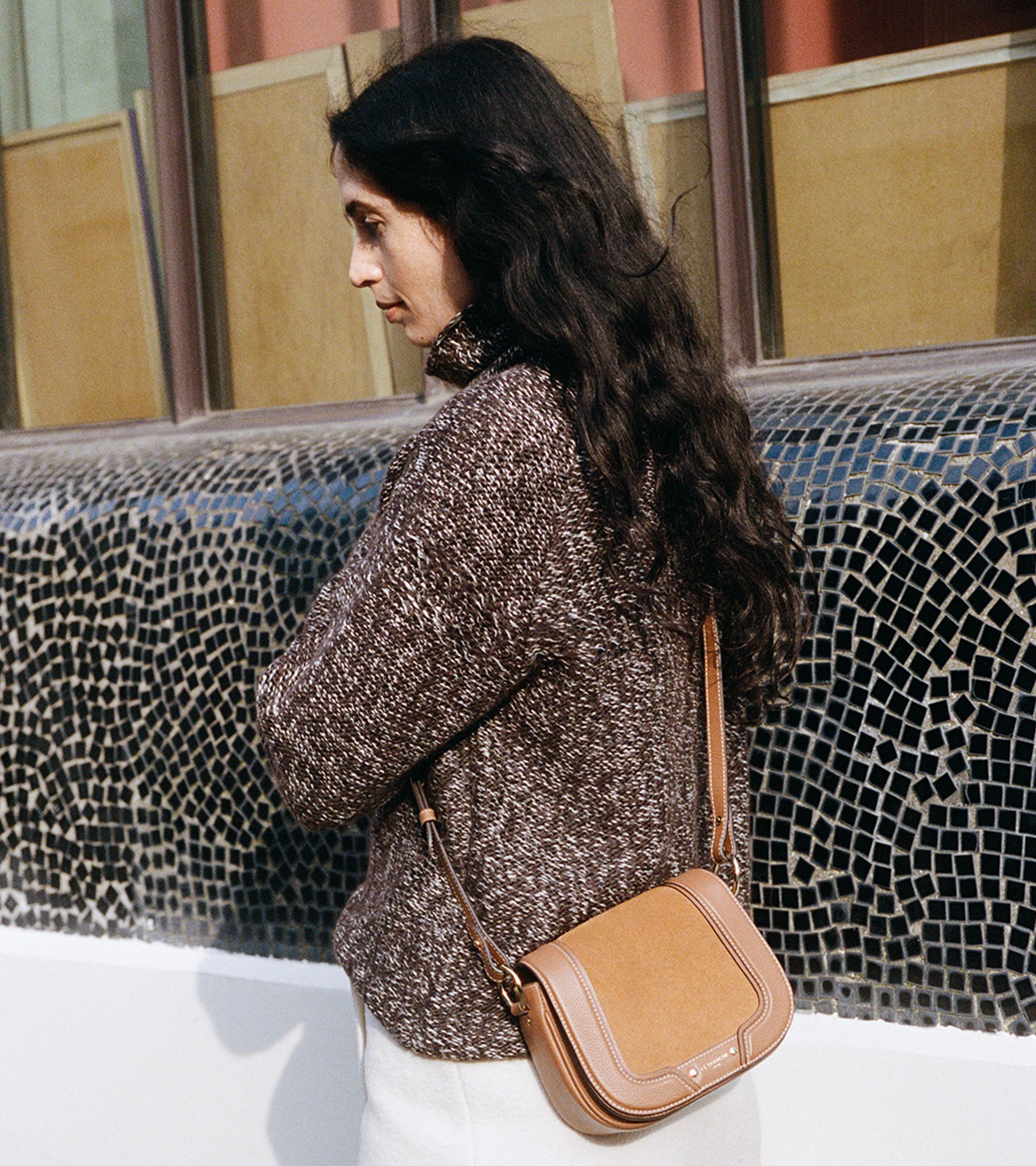 Ella small crossbody bag in grained leather and nubuck