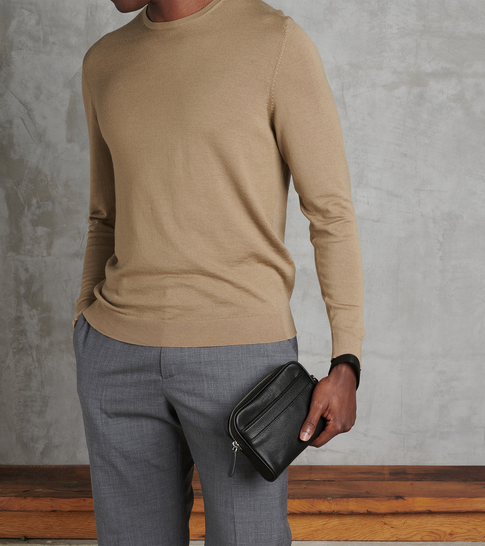 Bolso pequeño con correa de mano desmontable Charles de cuero granulado