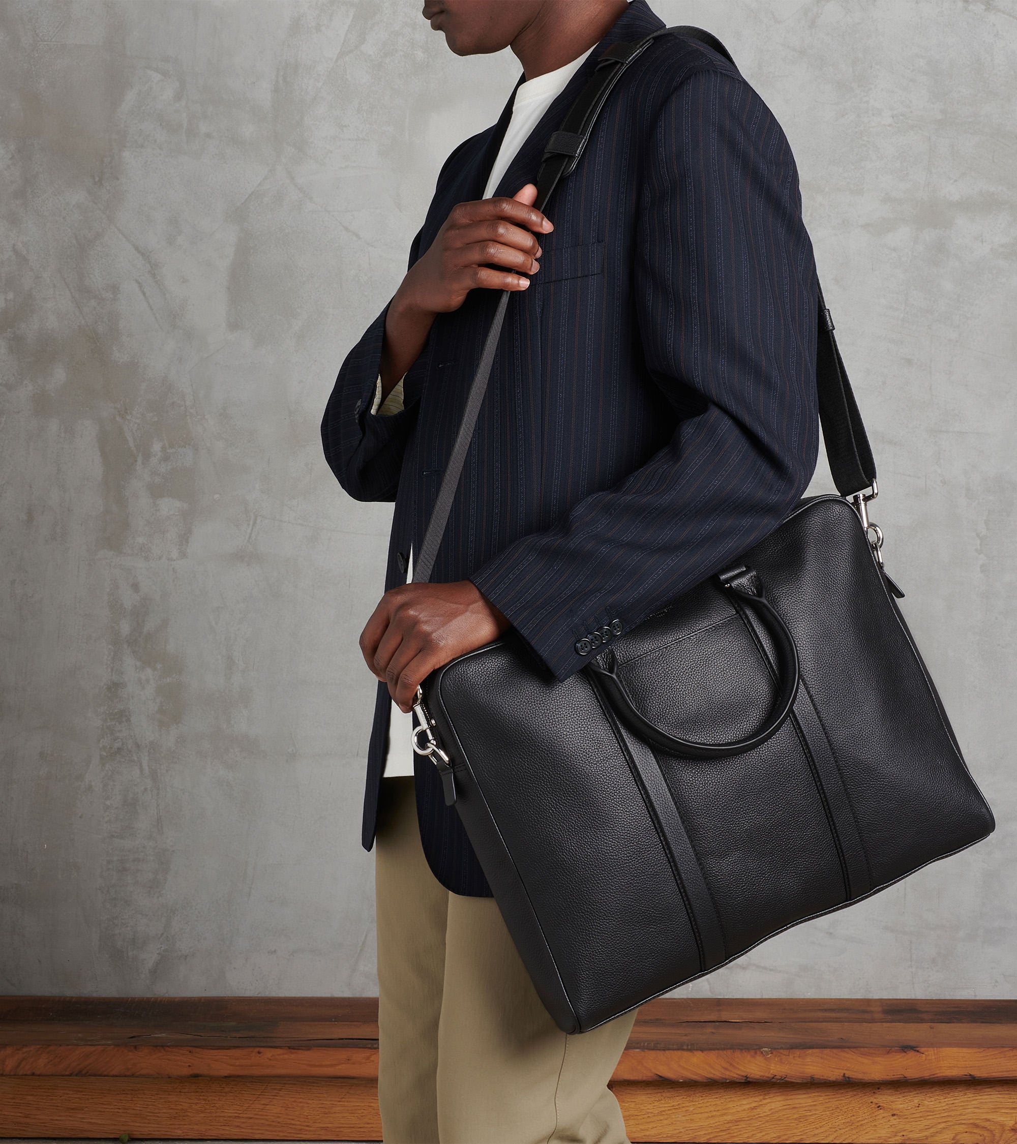 Charles 17" briefcase in grained leather extralarge size